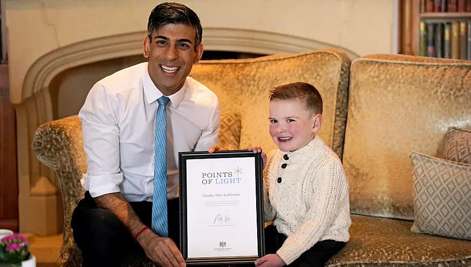 Six-Year-Old Dáithí Ribs Sunak Over Ireland’s Rugby Win As He Receives Special Award