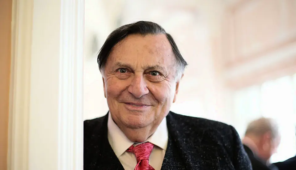 Sydney Hospital Denies Barry Humphries Is In ‘Unresponsive’ State