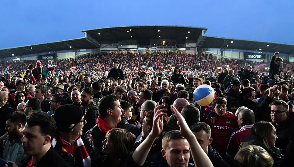 This Is Bonkers – Ben Foster Clings To Gopro After Wrexham Pitch Invasion