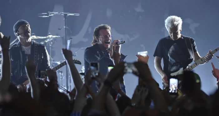 How U2's technology is changing concerts for the better - BBC News