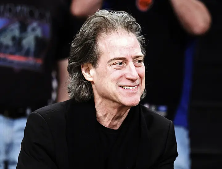 Comedian Richard Lewis Reveals He Has Parkinson’s Disease