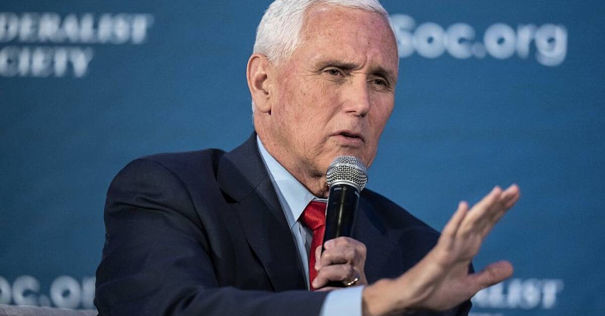 Mike Pence ‘gives evidence to grand jury in Donald Trump election probe’