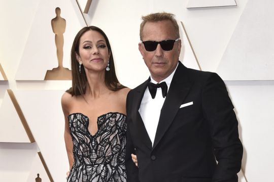 Kevin Costner And Wife Of Nearly 19 Years Begin Divorce