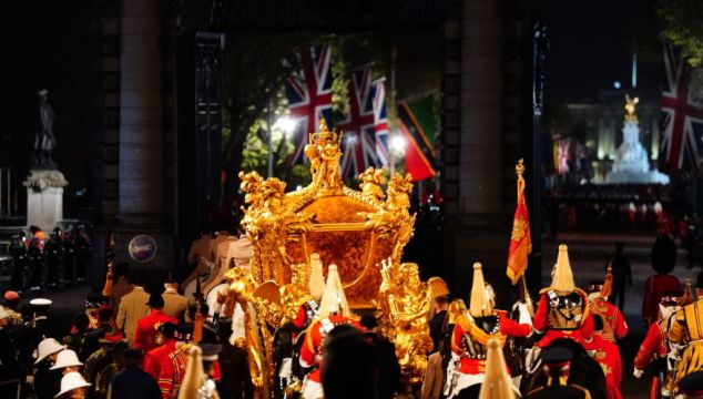 In Pictures: Night-Time Coronation Rehearsal Lights Up London