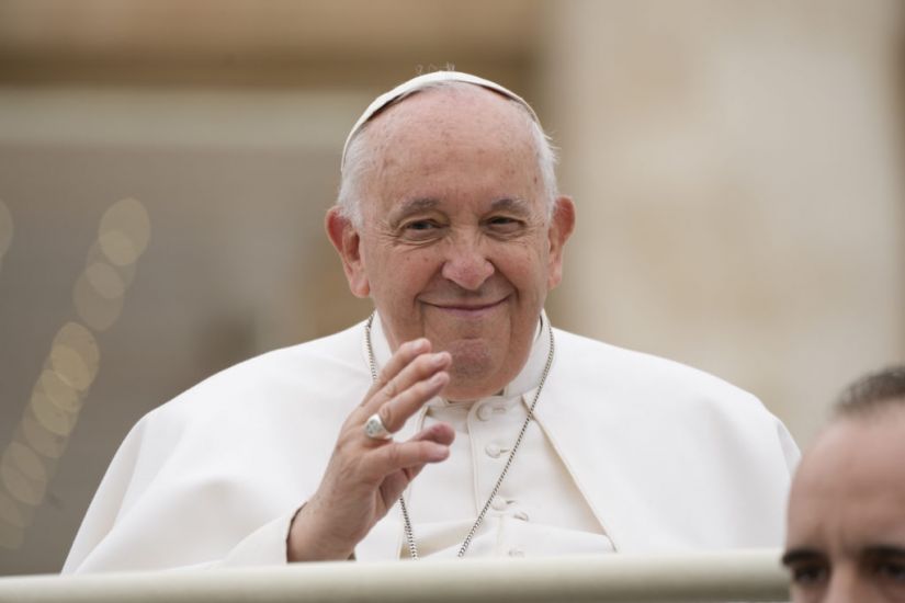 Pope Greets Russian Orthodox Envoy Amid Peace Mission Talk