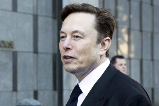 Elon Musk Threatens To Reassign National Public Radio’s Twitter Account