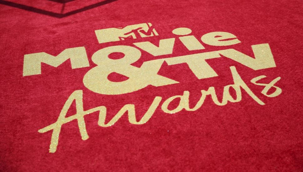 Stars Pay Tribute To Striking Writers At Pre-Recorded Mtv Movie And Tv Awards