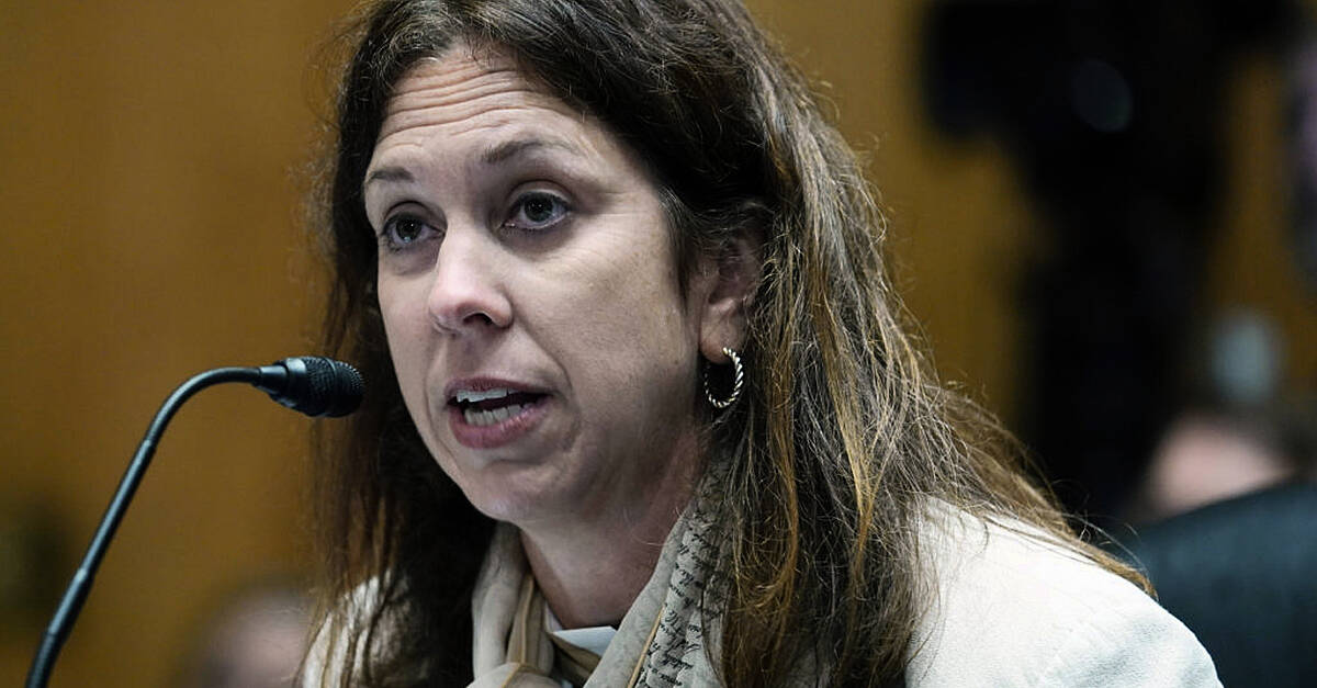 National Archives leader confirmed amid turmoil over Trump probe