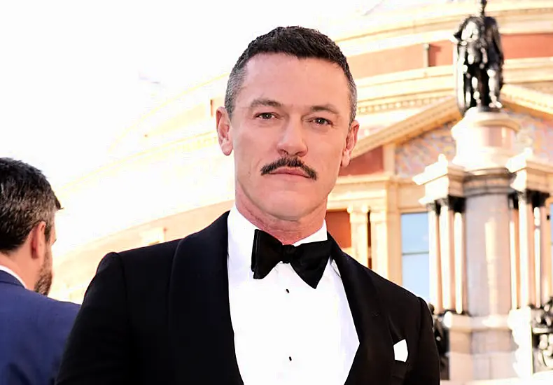 Luke Evans: Debut Tv Director Michael Sheen ‘Knows What He Needs From Actors’