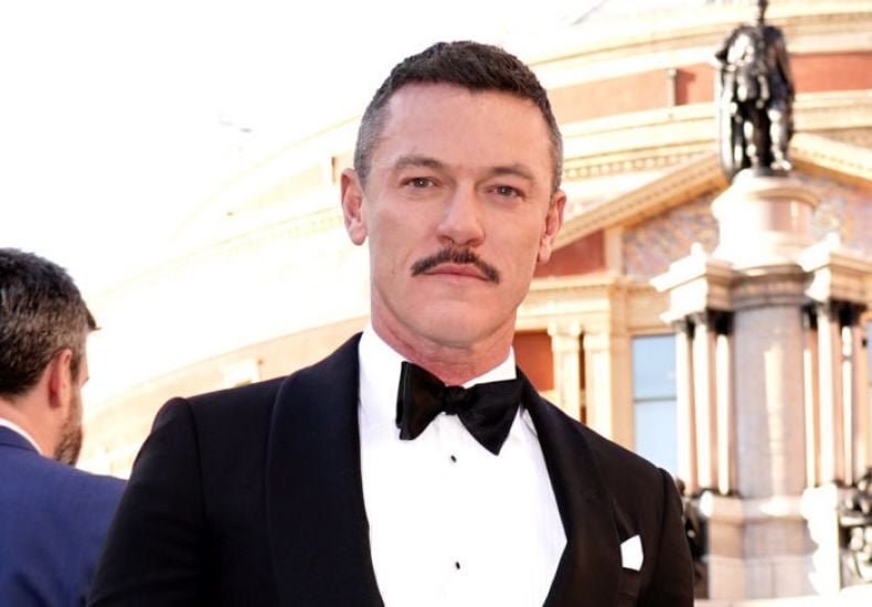 Luke Evans: Debut Tv Director Michael Sheen ‘Knows What He Needs From Actors’