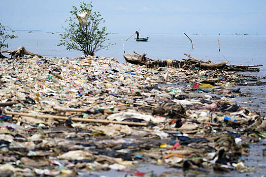 Plastic Pollution Could Be Reduced By 80% By 2040, Un Says