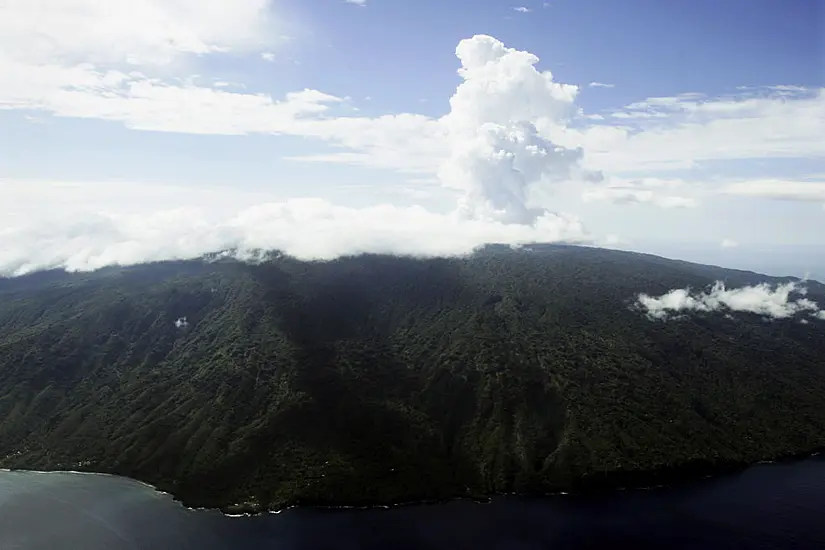 7.7 Magnitude Earthquake Creates Small Tsunami Off Vanuatu