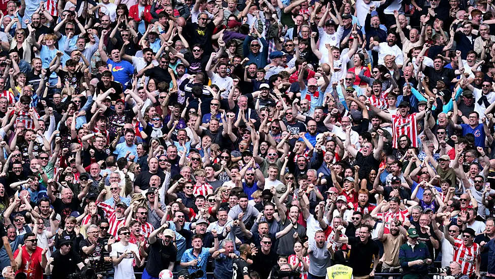 Tottenham Lose At Home To Brentford As Fans Turn On Club’s Board