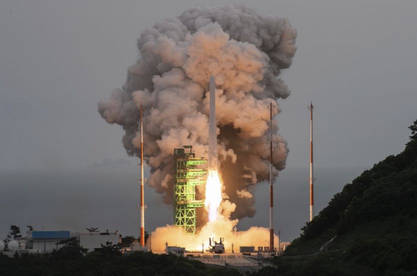 South Korea Launches First Commercial-Grade Satellite