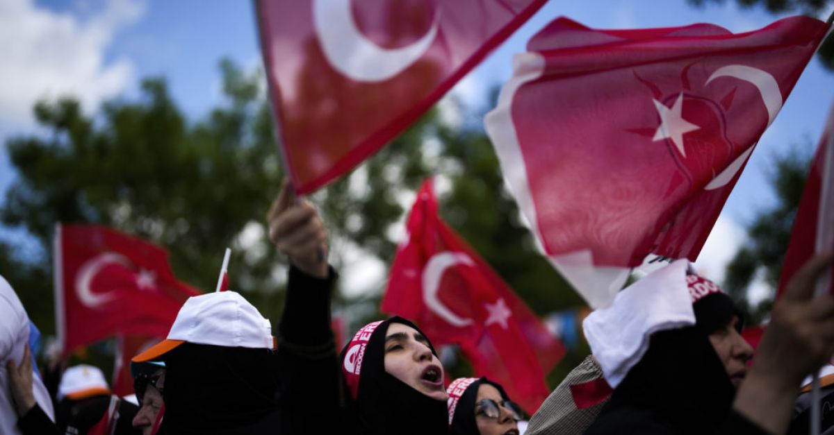 Turkey returns to polls for presidential election run-off