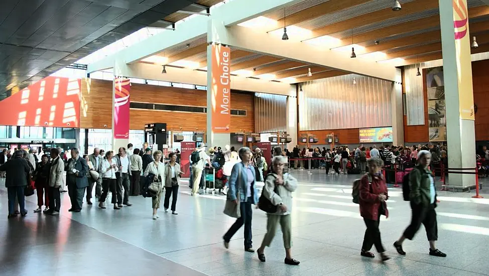 Passenger Arrivals Into Ireland Up 21% In April