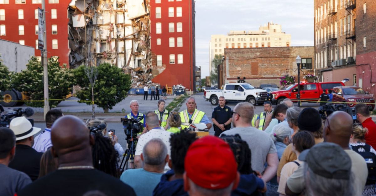 One rescued overnight after building collapse in Iowa