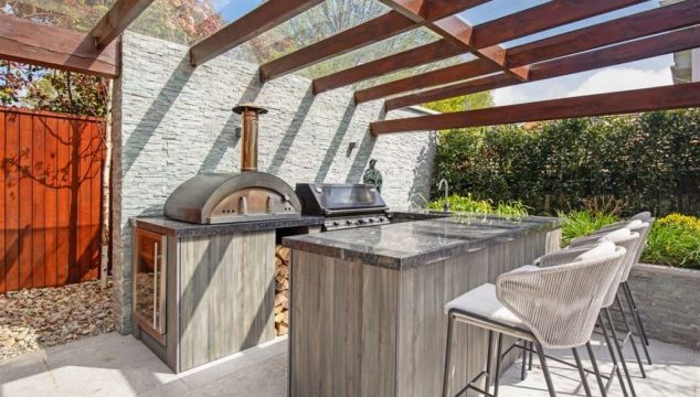Bbq Beauties: 5 Properties Perfect For Summertime Dining And Entertaining