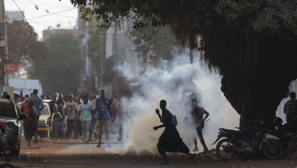 Senegal Government Suspends Mobile Internet Access Amid Days Of Deadly Clashes