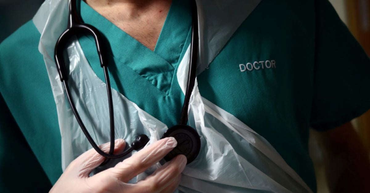 Младши лекари ще гласуват за стачни действия заради замразяването на набирането