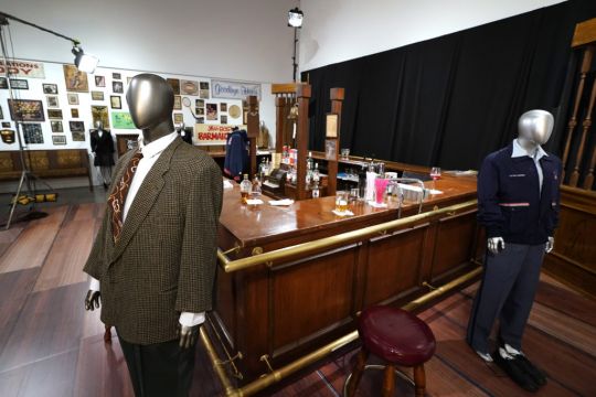 Wooden Bar From Classic Comedy Cheers Sells For £500,000 At Auction