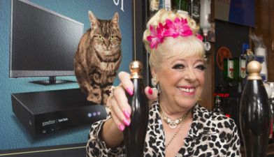 Coronation Street Star Julie Goodyear Has Dementia, Husband Announces