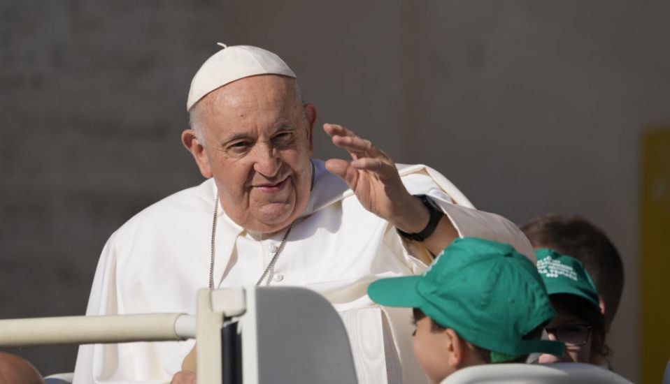 Pope Francis Undergoes Surgery To Repair Hernia In Abdominal Wall