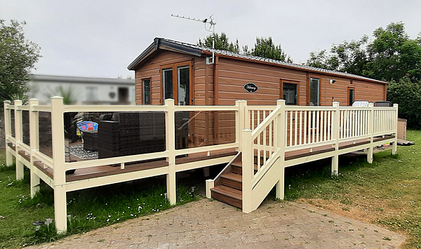 Carlow Nationalist — Crime agency obtains freezing order for seaside holiday home 'linked to loyalists' - Vimarsana News
