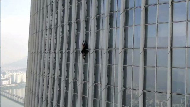 British Man Detained After Climbing To 72Nd Floor Of Seoul Skyscraper