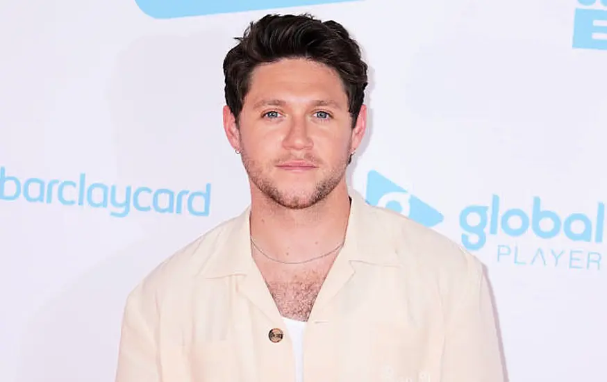 Niall Horan Joins Latest Episode Of Trainspotting With Francis Bourgeois