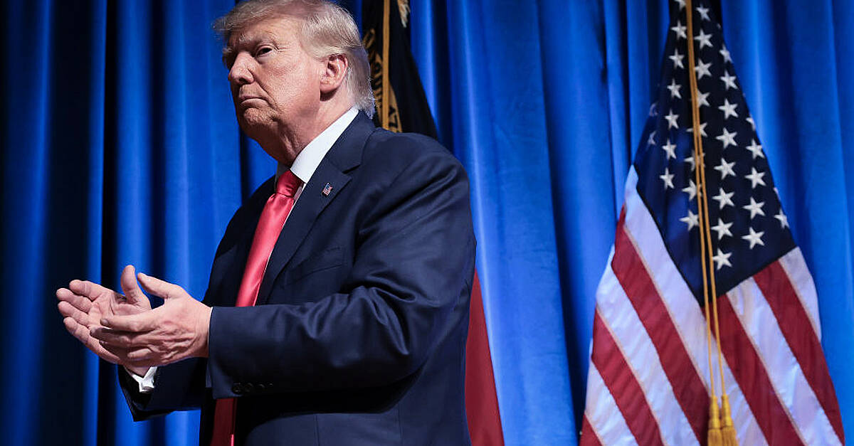 Trump flies to Florida to face charges in documents case