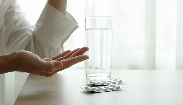 Western People — Laois GP found guilty of misconduct for prescribing large quantities of drugs to known addicts - Vimarsana News