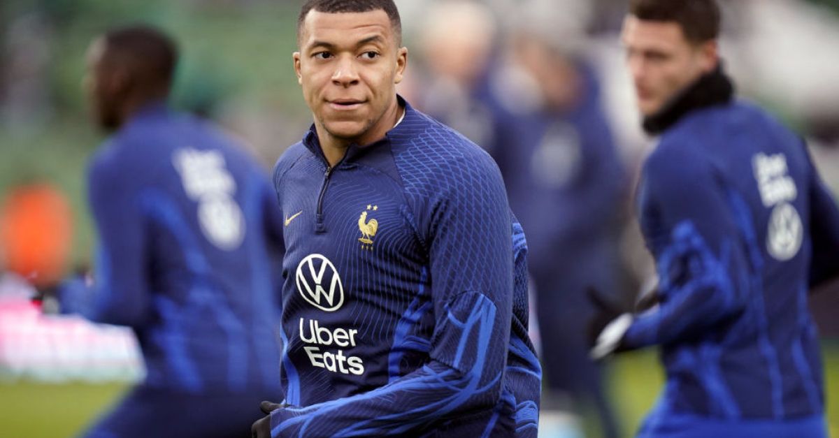 Arsenal and Chelsea given Kylian Mbappe transfer hope after PSG