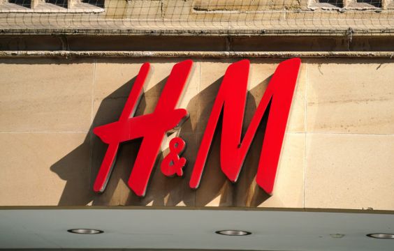 H&Amp;M Sales Flatline As Cool Weather Hits Demand For Summer Clothing