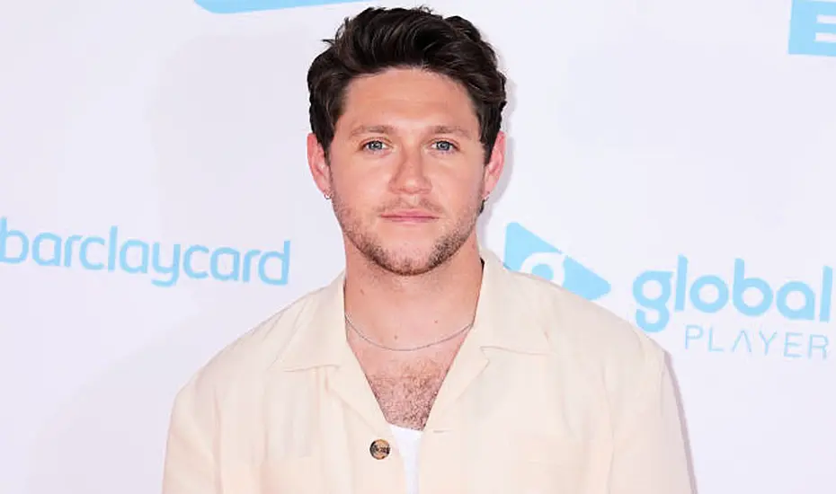 Niall Horan Celebrates Album The Show Going To Uk Number One