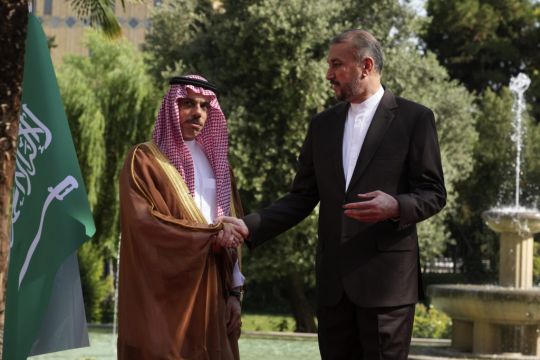 Top Saudi Diplomat Arrives In Tehran As Part Of Restoration Of Diplomatic Ties