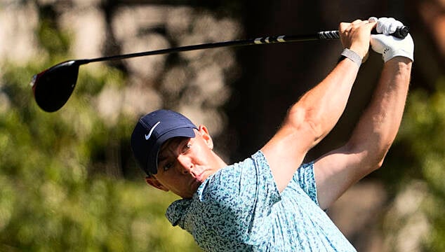 Rory Mcilroy One Stroke Behind Lead Going Into Last Day Of Us Open