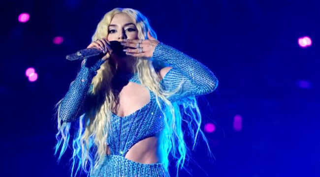 Ava Max Thanks Fans After Being ‘Slapped So Hard’ By Stage Invader In La