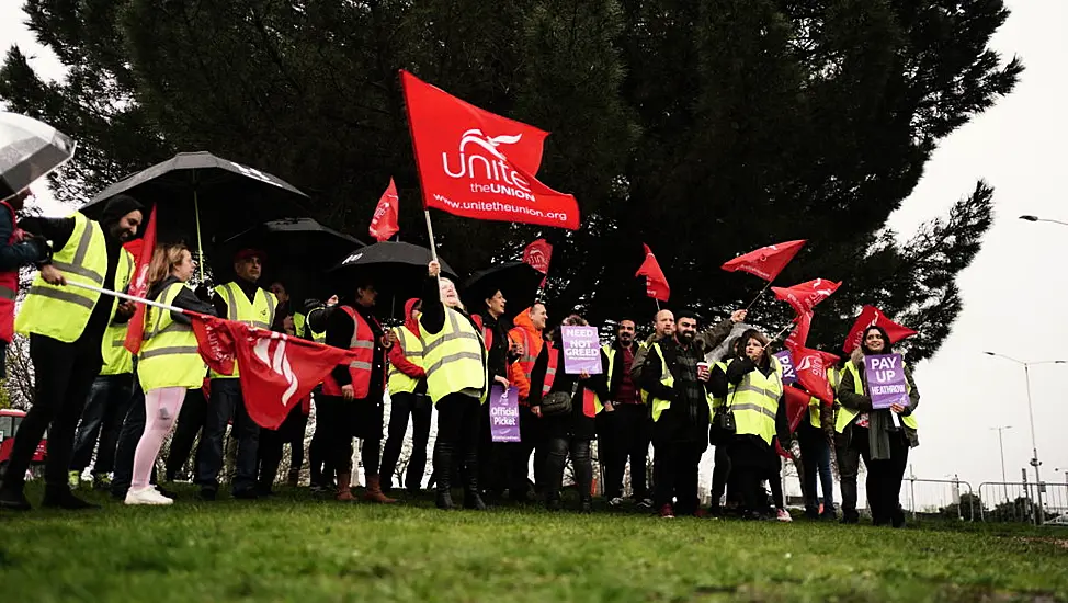 Heathrow Airport Security Officers Dispute Ends With New Pay Deal