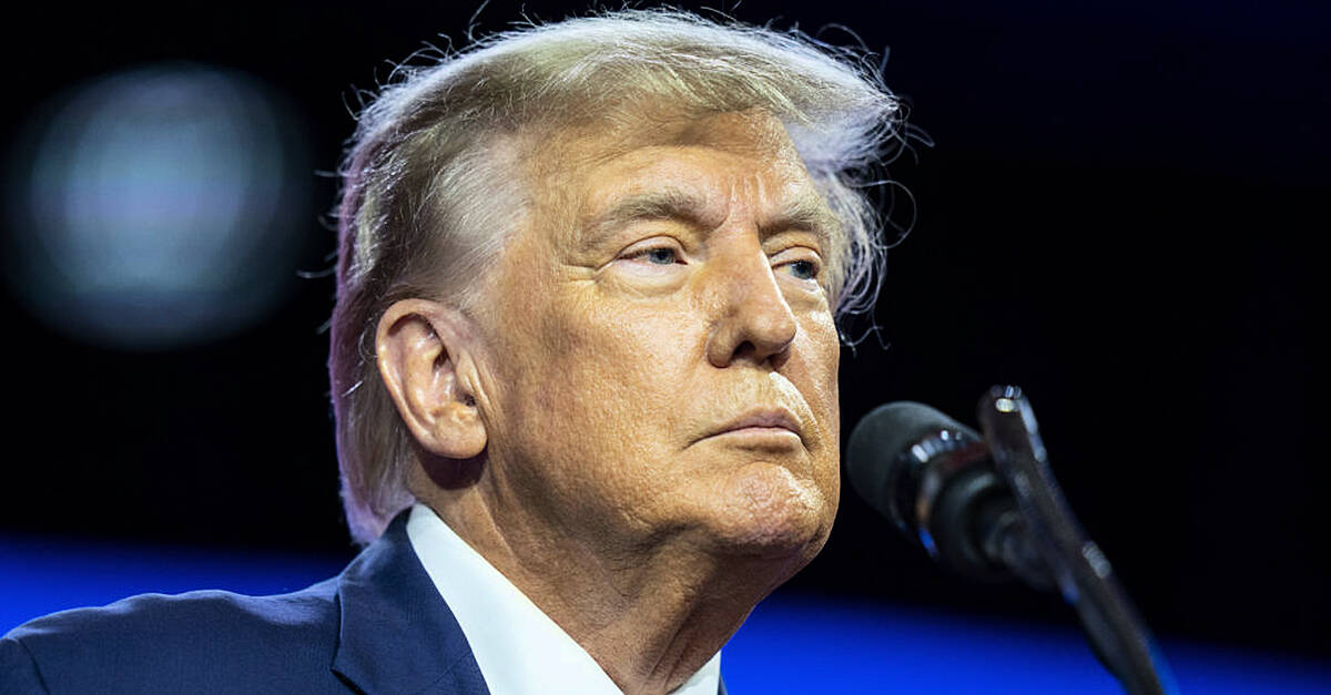 Prosecutors call for Trump criminal trial to be pushed back