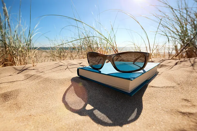 10 Of The Best Romantic Summer Reads