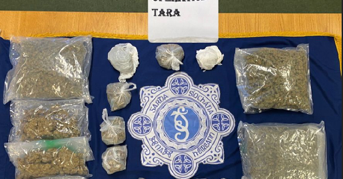 Three arrested as gardaí seize drugs worth €100,000 in Finglas