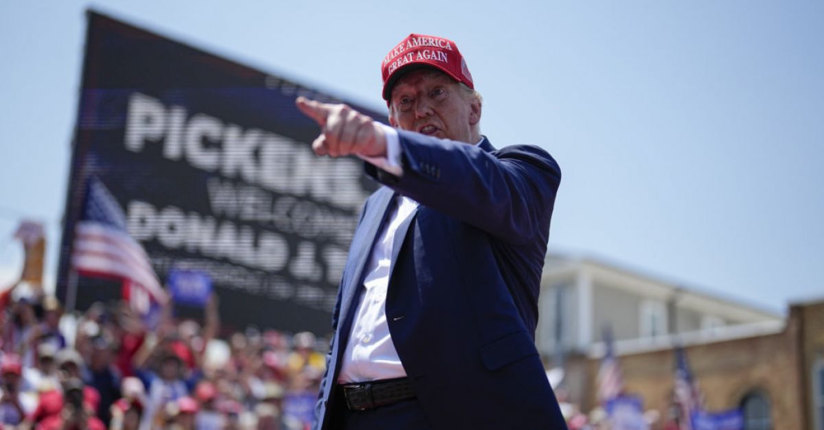 Donald Trump draws thousands to small South Carolina city for campaign rally