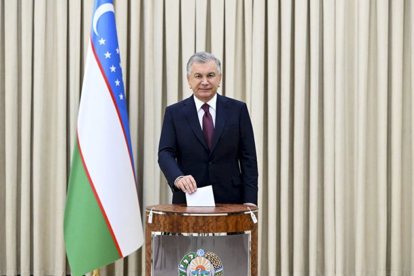 Snap Presidential Vote Under Way In Uzbekistan