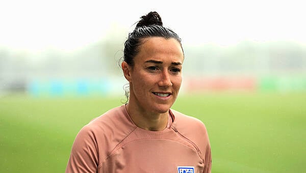 Carlow Nationalist — Lucy Bronze says ‘it’s a shame’ women have to ...