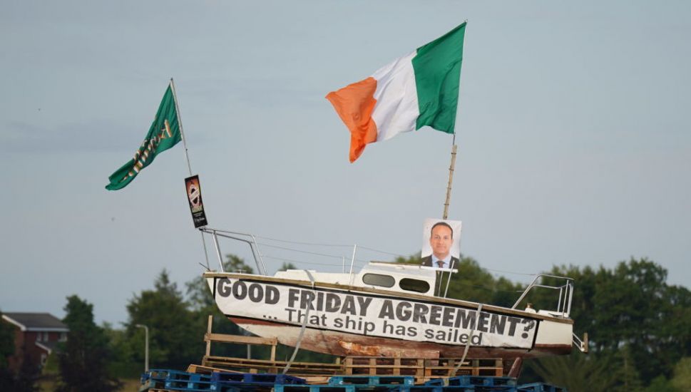Overwhelming Majority Of Unionists Oppose Burning Image Of Taoiseach – Donaldson