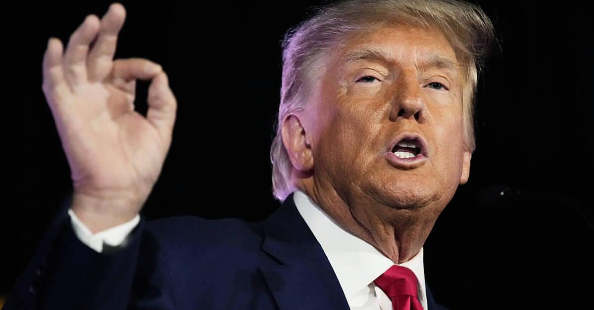 US Justice Department urges judge not to postpone Trump documents trial