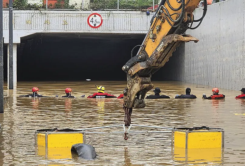 Nine Bodies Pulled From Flooded Tunnel In South Korea