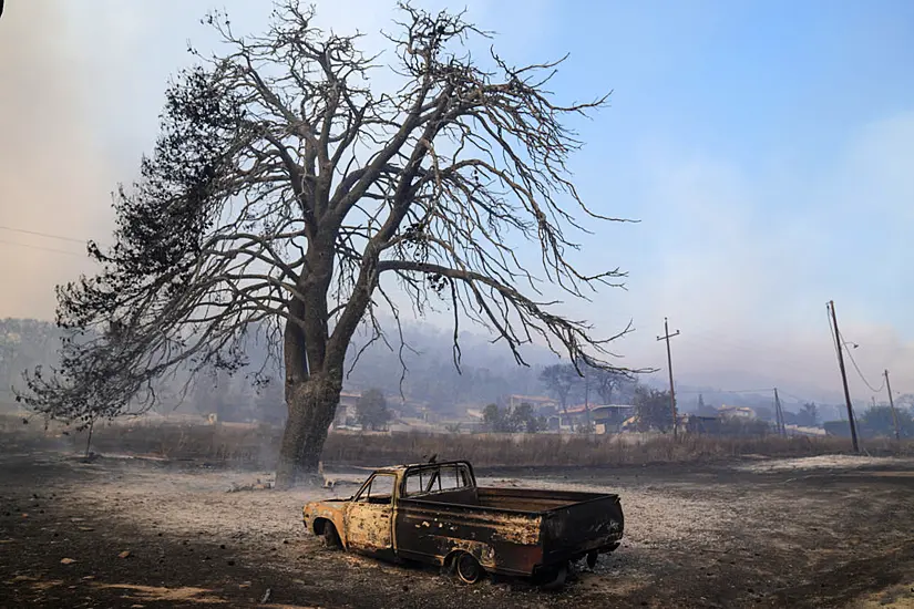 Wildfires Force Thousands To Flee Seaside Resorts Outside Greek Capital