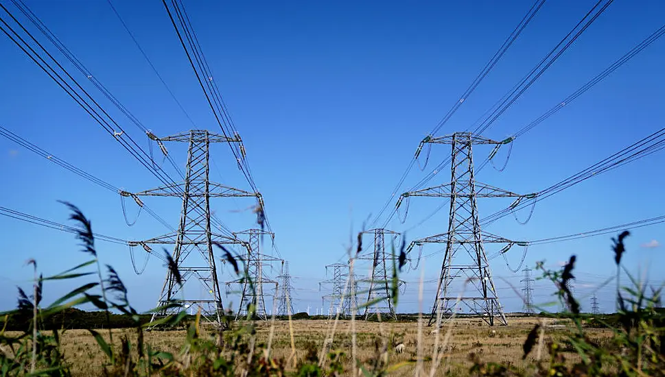 Government Plans Electricity Interconnector With Spain, Belgium And The Netherlands